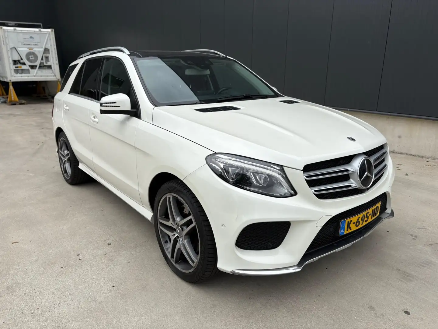 Mercedes-Benz GLE 250 d 4MATIC AMG Sport Edition Wit - 1