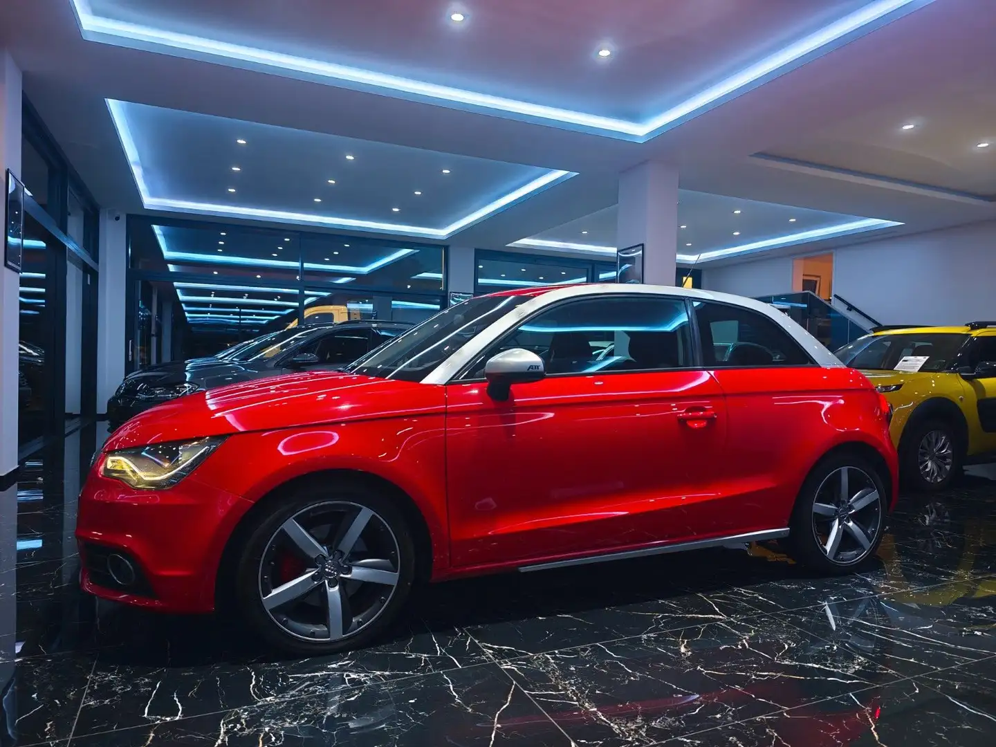 Audi A1 ABT NAVI AUTOMATIK SHZ MFL Red - 2