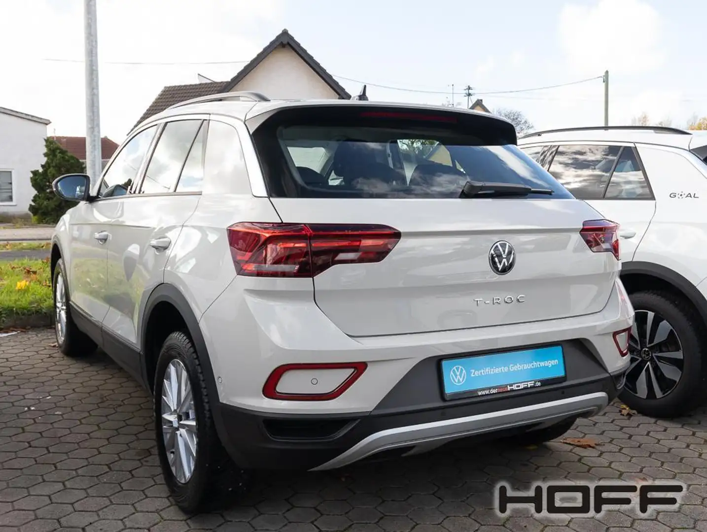 Volkswagen T-Roc 1.5 TSI DSG Life Navi AHK LED Sitzheizung Einparkh Grijs - 2