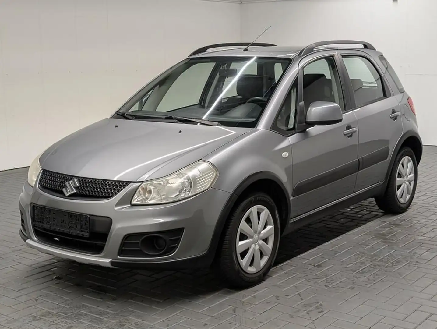 Suzuki SX4 Klima/Radio-CD/BC Gris - 1