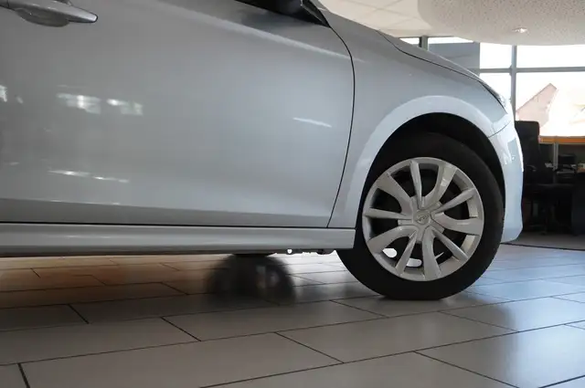 Opel Corsa view 7
