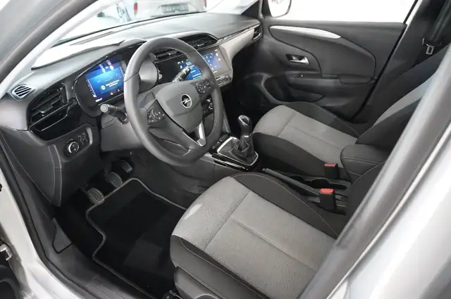 Opel Corsa view 12