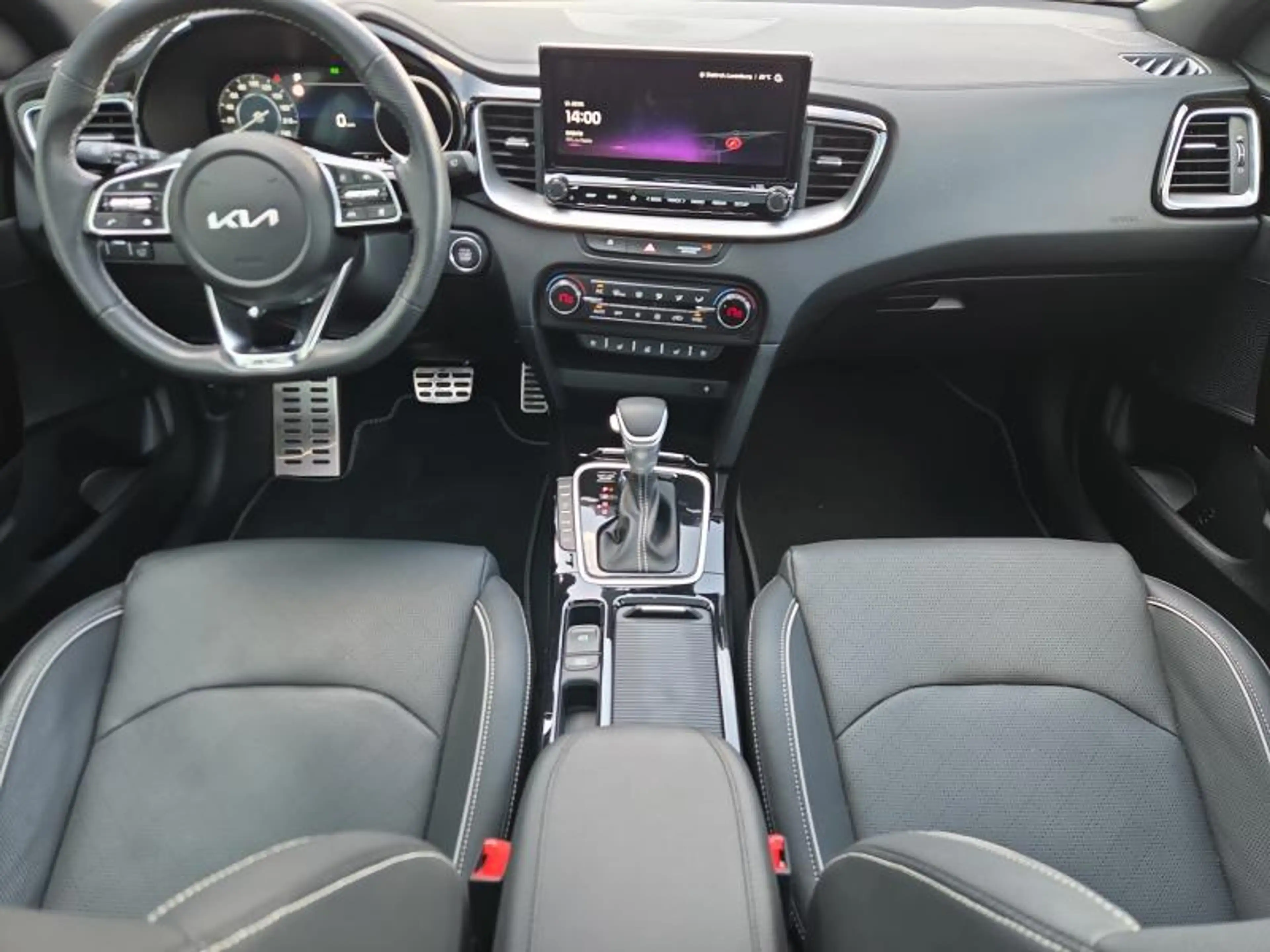 Kia XCeed GT Line / Essence — photo 3