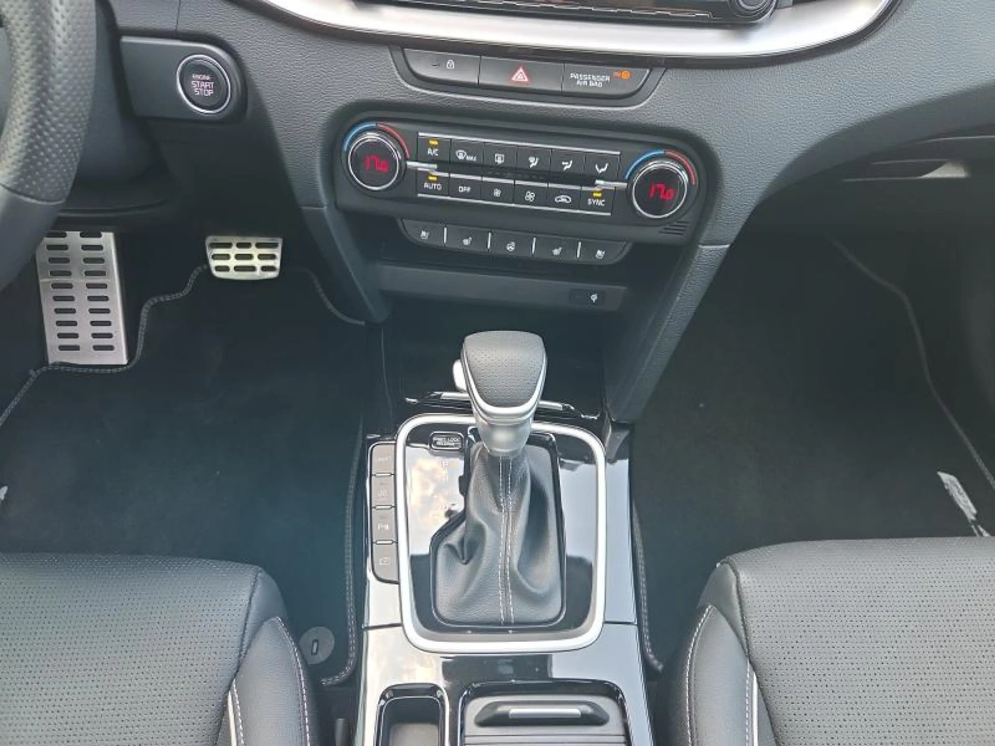 Kia XCeed GT Line / Essence — photo 13