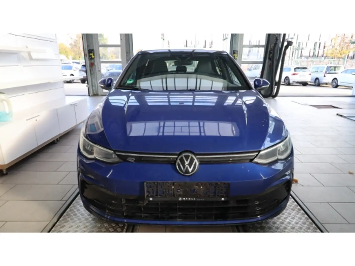 Volkswagen Golf VIII R-Line 1.5 eTSI Pano+Harman&Kardon+RearView++ Blau - 1