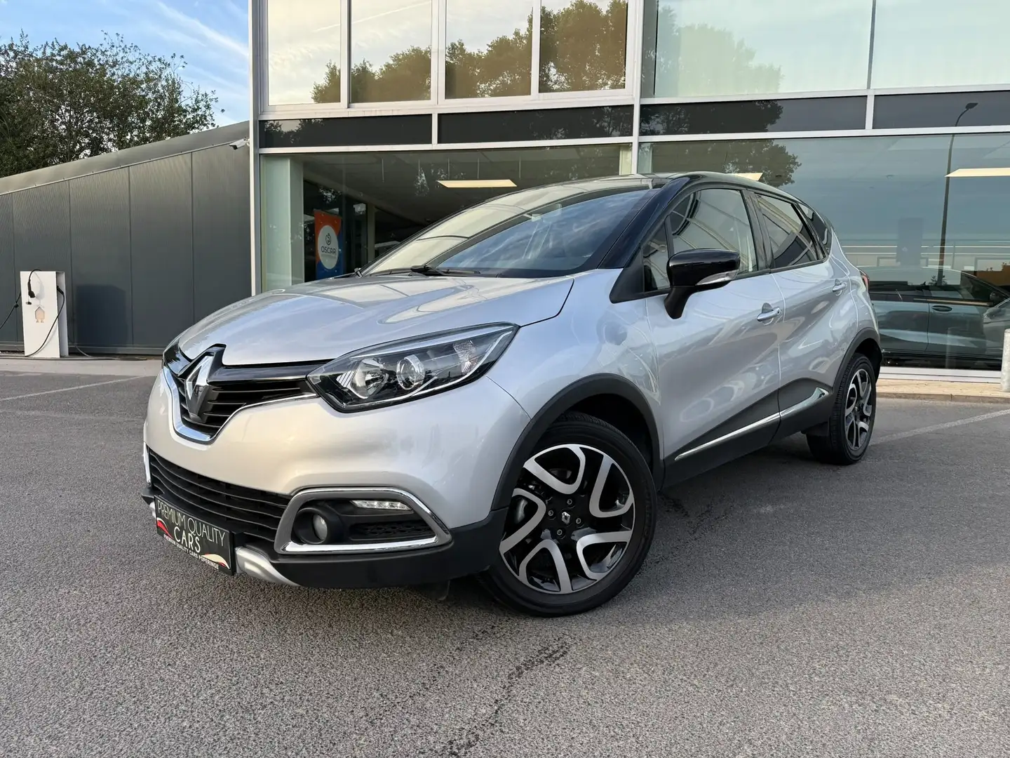 Renault Captur CAMERA / GPS / ZETELVERWARMING / LEER / KEYLESS siva - 1