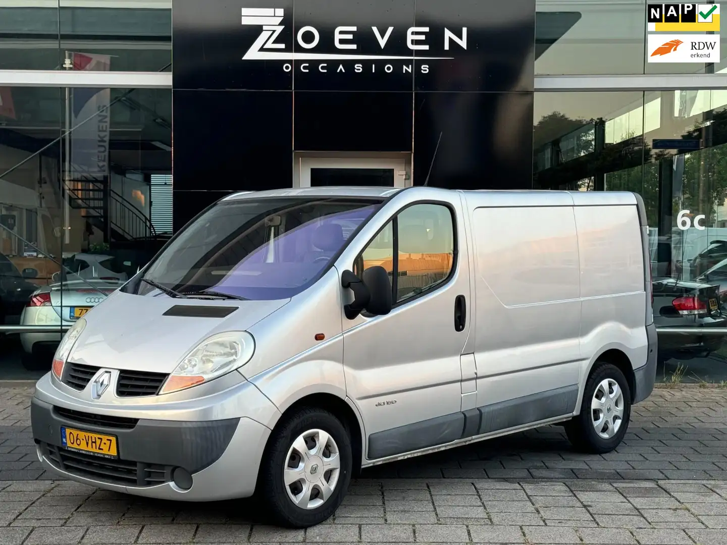 Renault Trafic 2.5 dCi T27 L1H1 123000 km nap! - 1