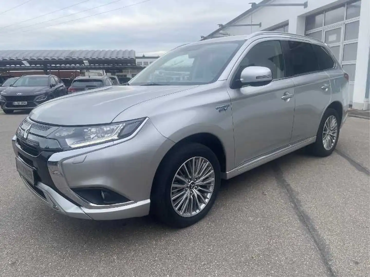 Mitsubishi Outlander Outlander Plug-in Hybrid BASIS Diamant-Paket 2.4 Argent - 1