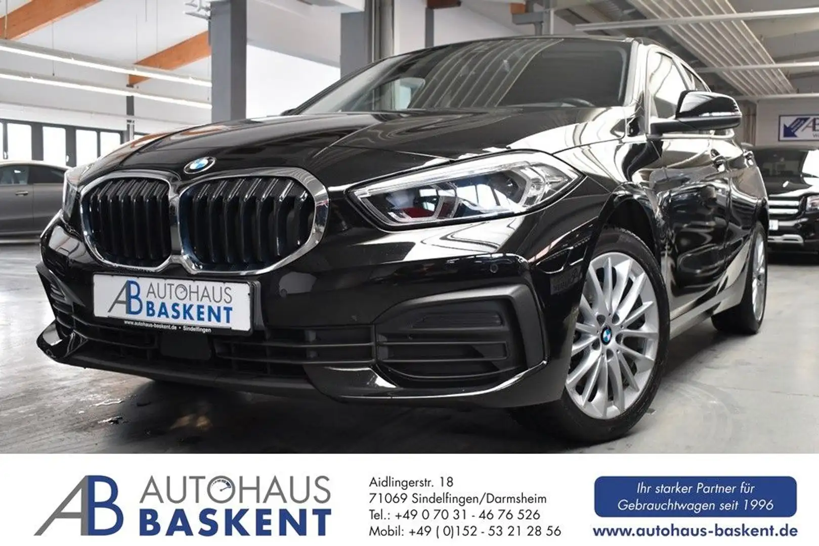 BMW 118 i Aut. Advantage*LED*LIVE COCKPIT*HIFI*PDC* Zwart - 1