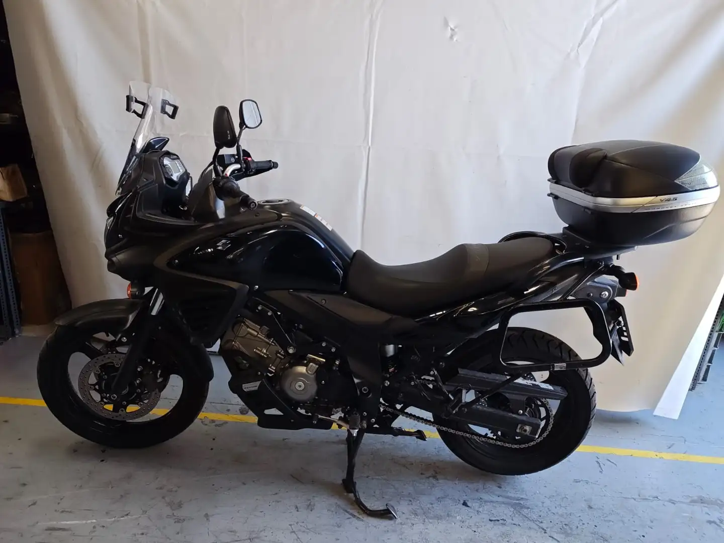 Suzuki V-Strom 650 Noir - 1
