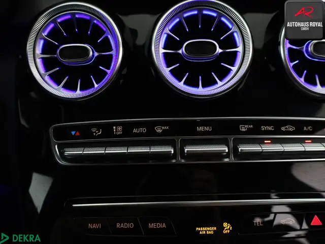 Mercedes-Benz C-Class view 20