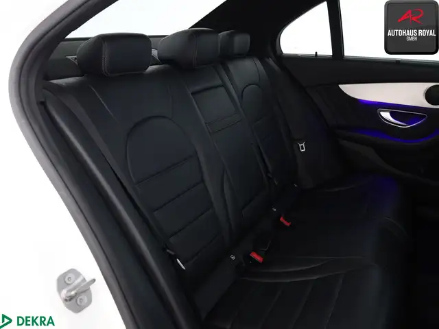 Mercedes-Benz C-Class view 14