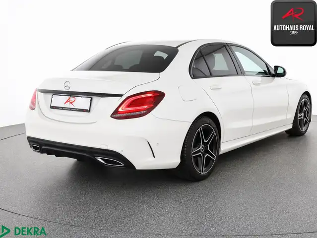 Mercedes-Benz C-Class view 5