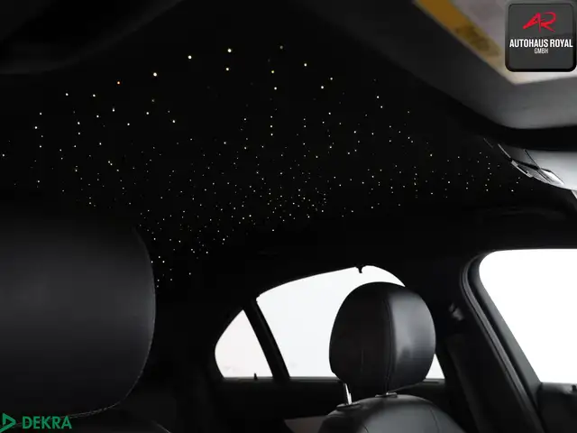 Mercedes-Benz C-Class view 13