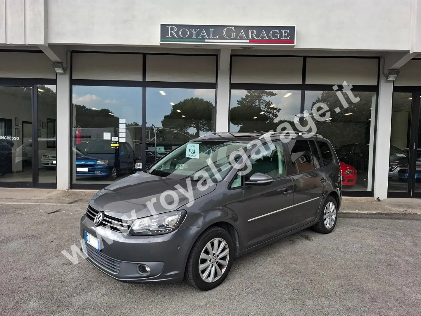 Volkswagen Touran 2.0 TDI DSG Highline (TETTO - G. TRAINO - BiXENO) Gris - 1