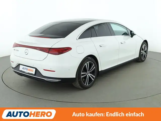 Mercedes-Benz EQE view 6