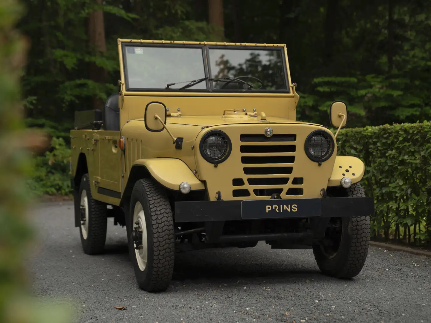 Alfa Romeo Matta 4X4 Geel - 2