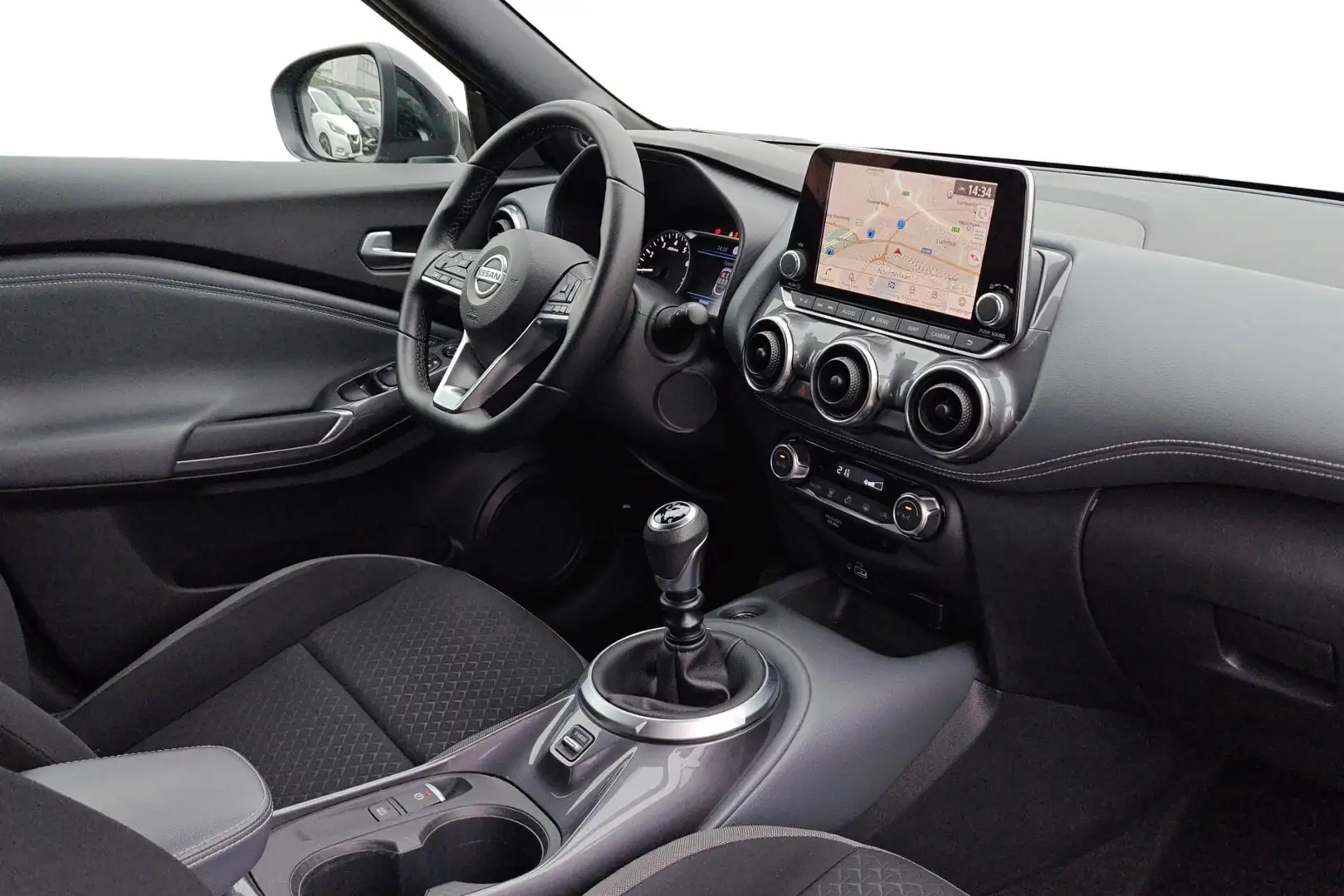 Nissan Juke 1.0 DIG-T 114 N-Connecta - incl 2 jaar KARE Gris - 2