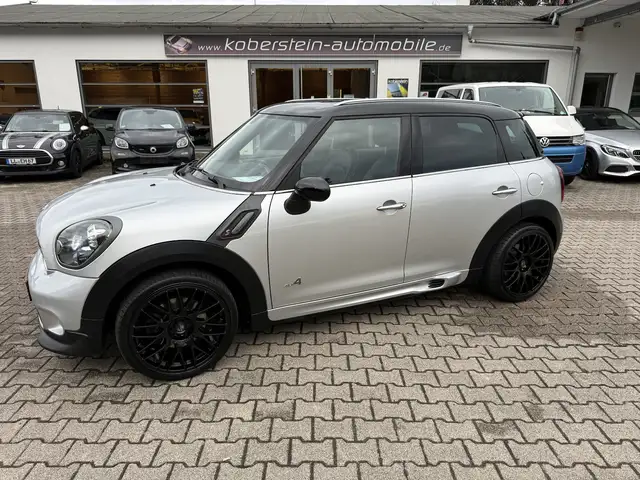 MINI Cooper S Countryman Works Kit*Leder,Navi*