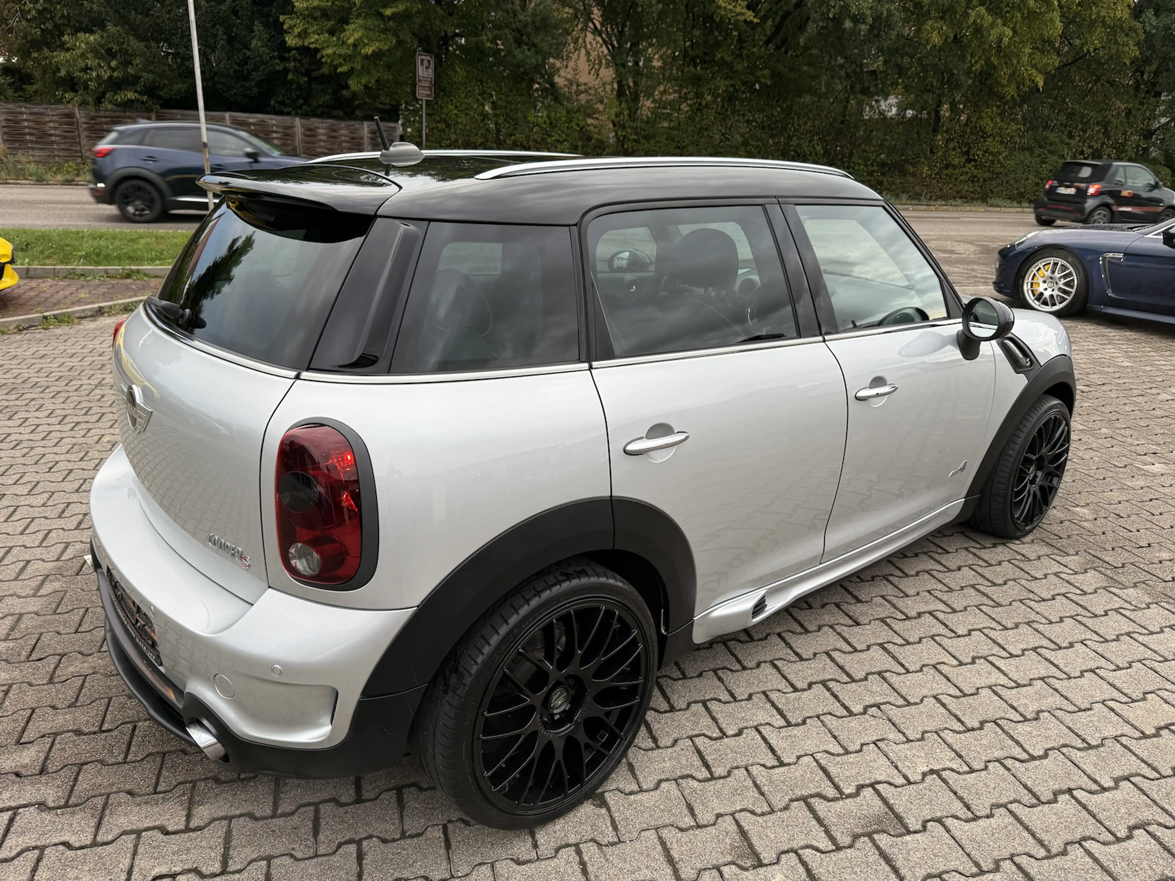 MINI Cooper S Countryman Works Kit*Leder,Navi* — photo 3