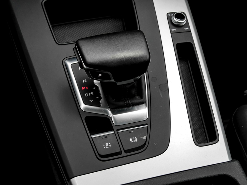Audi Q5 advanced 50 TFSI e Nav+ Matrix Pano AHK Tour RK... — photo 10