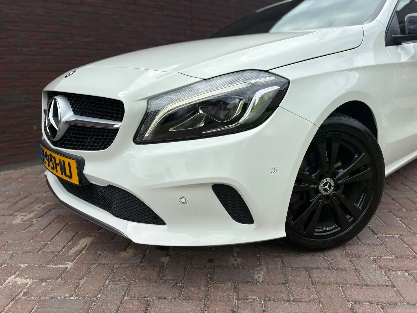 Mercedes-Benz A 160 Automaat Navi Camera Wit - 2