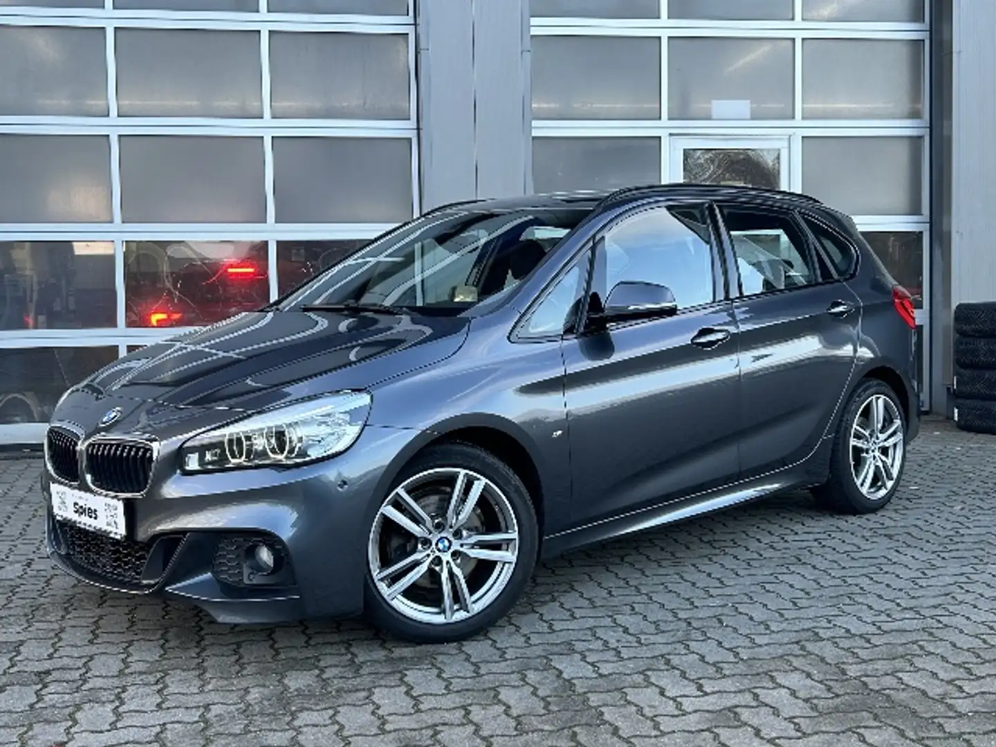 BMW 220 M Sport LED Navi Shz PDC Grau - 1