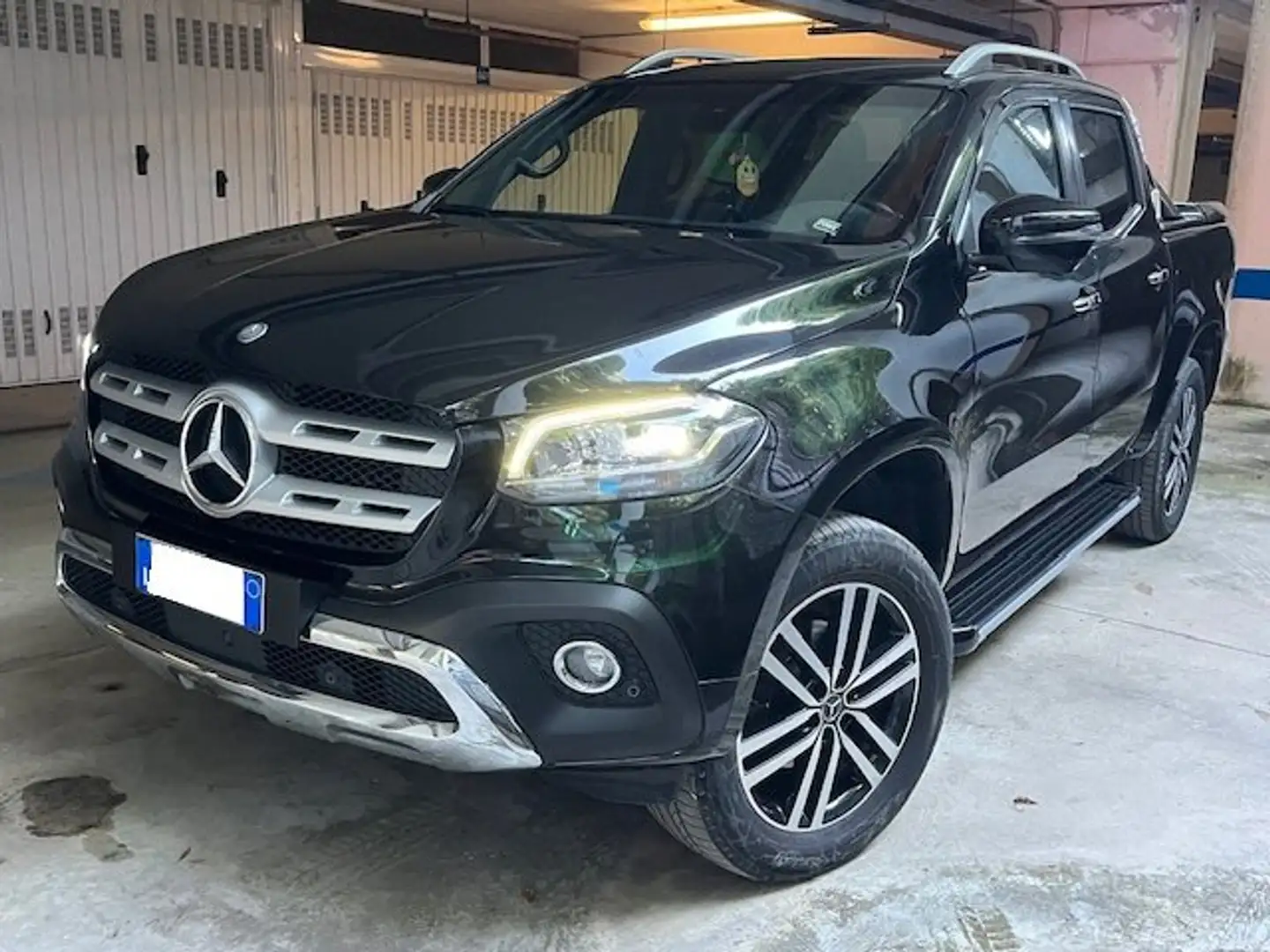 Mercedes-Benz X 250 250 d Power 4matic auto Zwart - 1
