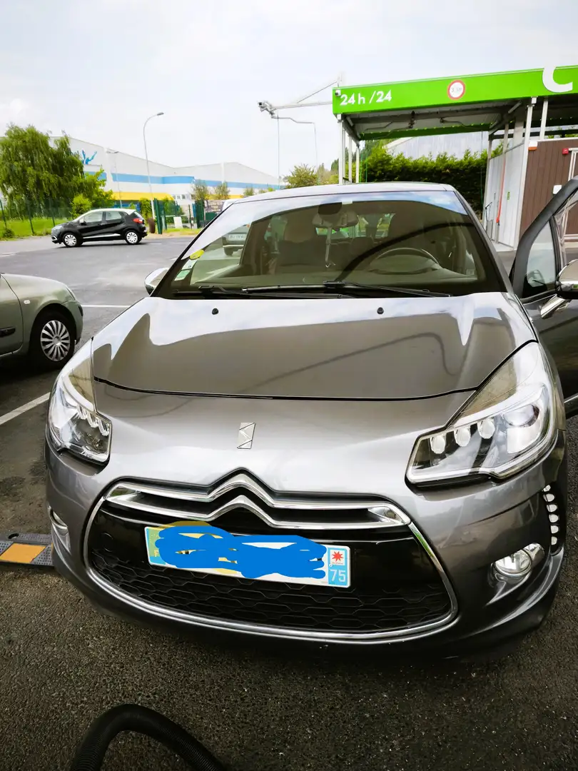 Citroen DS3 DS3 HDi 110 FAP Airdream Sport Chic Gris - 2