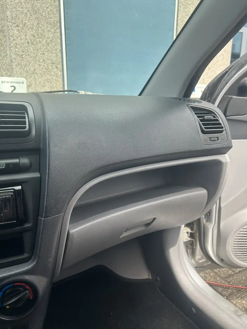 Kia Picanto 1.0 Light Gris - 1