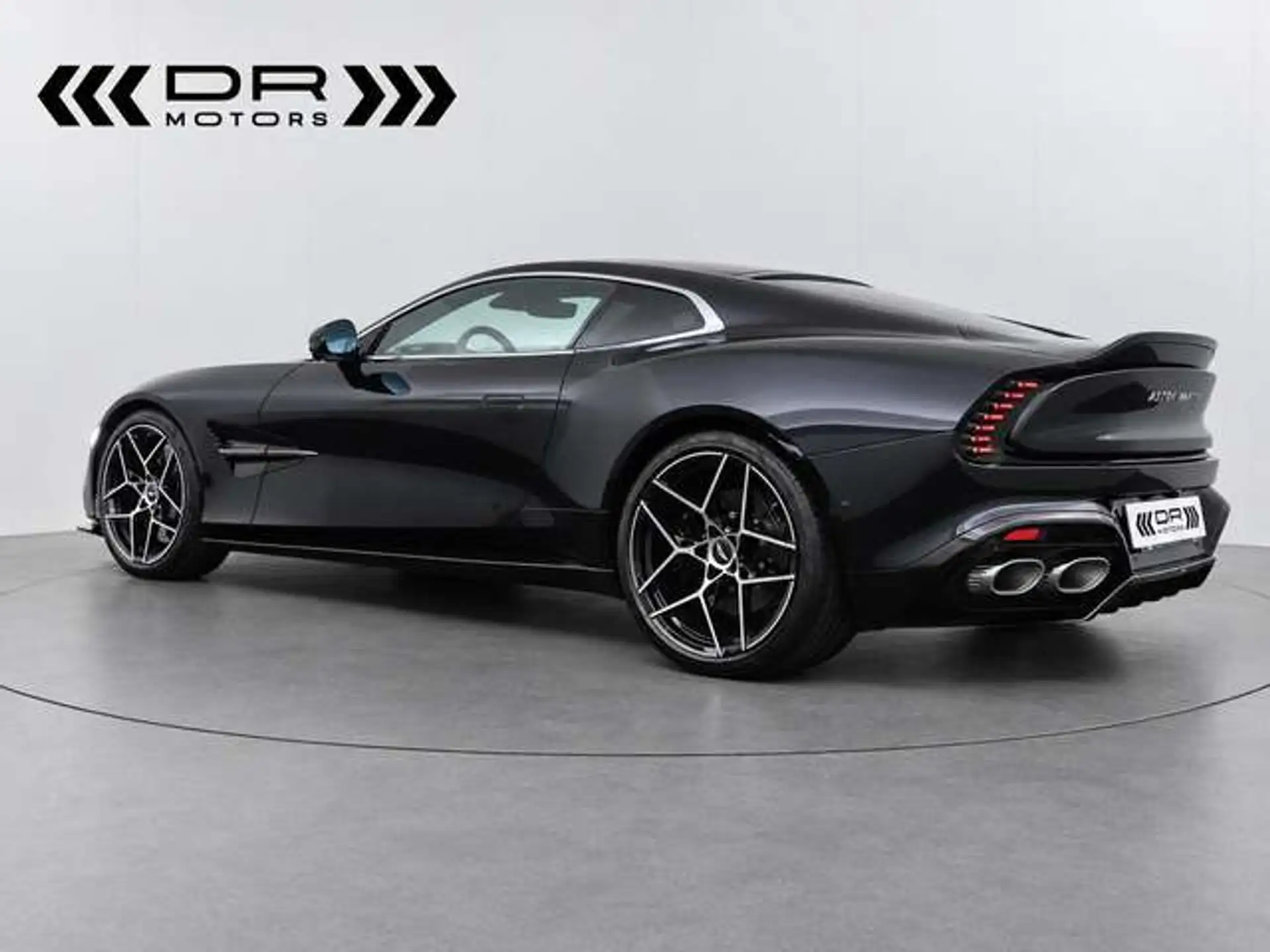 애스턴마틴 뱅퀴시 Coupe 2025 블랙 사진 3