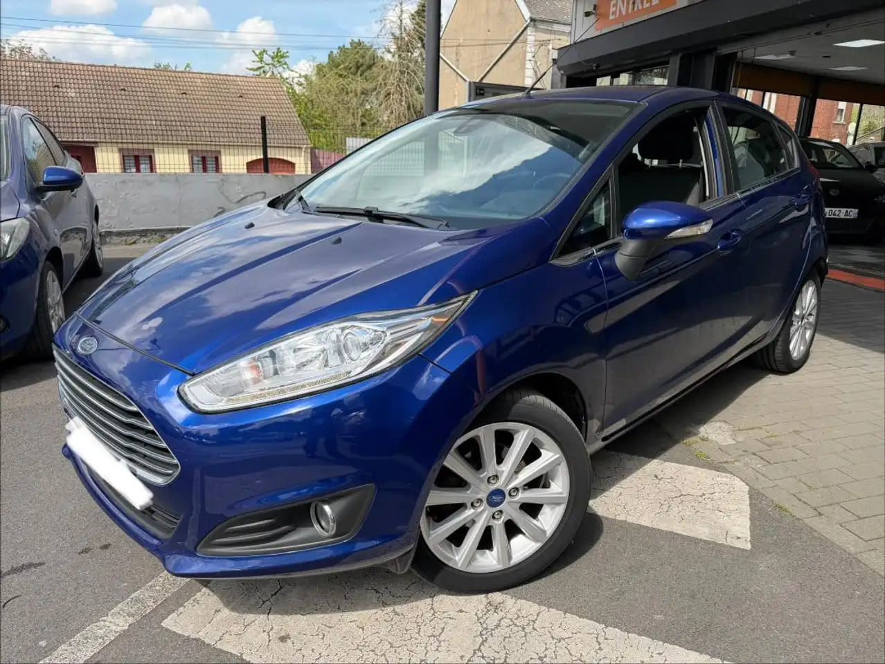 Ford Fiesta *** 2ND MAIN *** * REPRISE POSSIBLE**