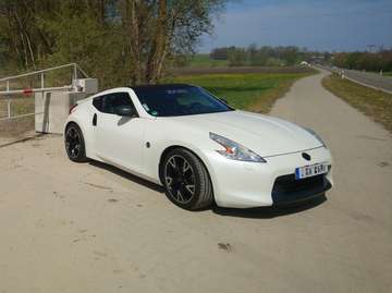 370 Z Coupe Aut. Pack 3,7l Navi, Kamera, BOSE Audio, NAP AGA, Carbon- Optik- Kit