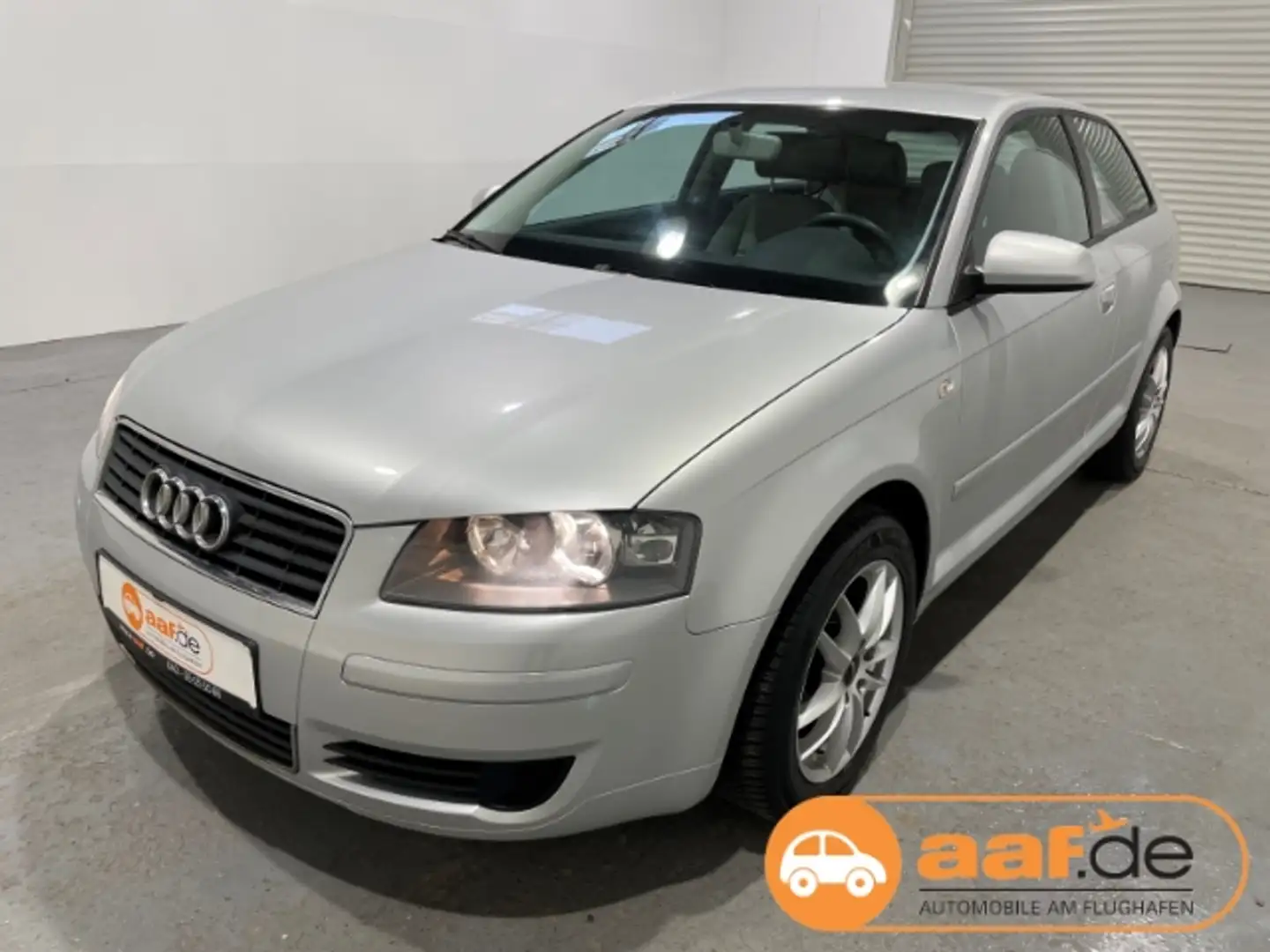 Audi A3 1.6 Attraction Argent - 1