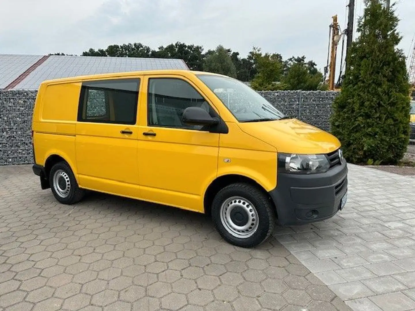 Volkswagen T5 Transporter 2-Schiebetüren 150X Gelb - 1