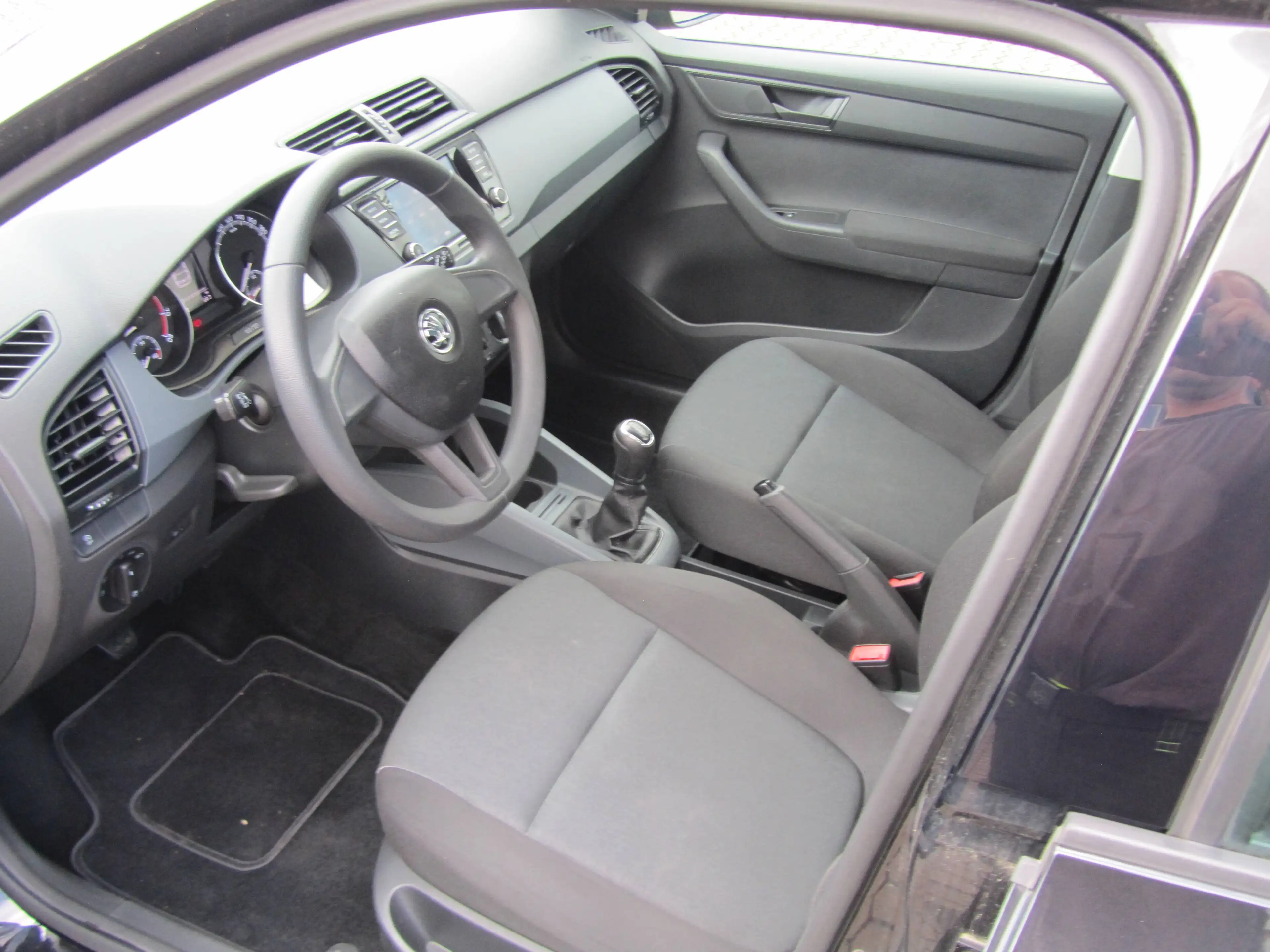 Skoda Fabia Fabia Combi 1.0 MPI Cool Plus — photo 5