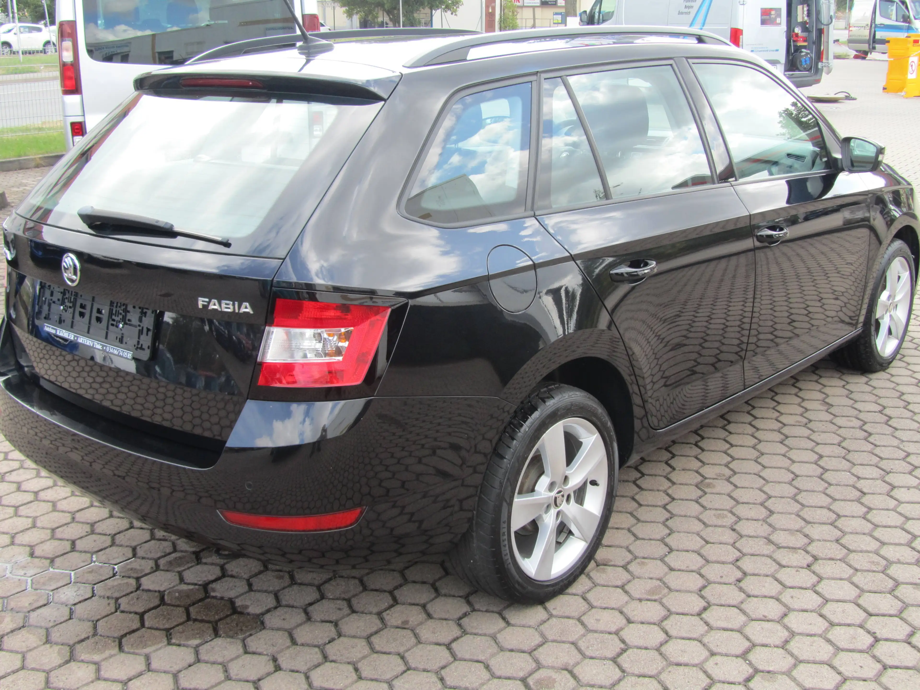 Skoda Fabia Fabia Combi 1.0 MPI Cool Plus — photo 3