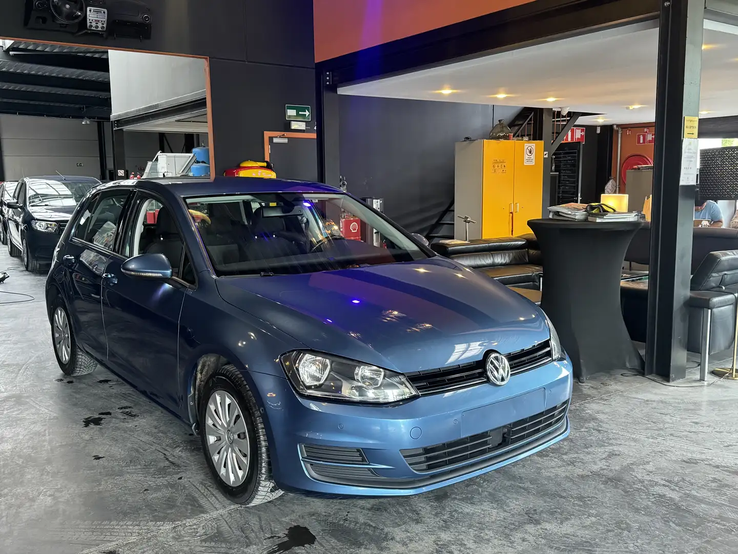 Volkswagen Golf 1.6 CR TDi - A/C - NAVI - MEDIA/TEL - 5 PORTES Bleu - 1
