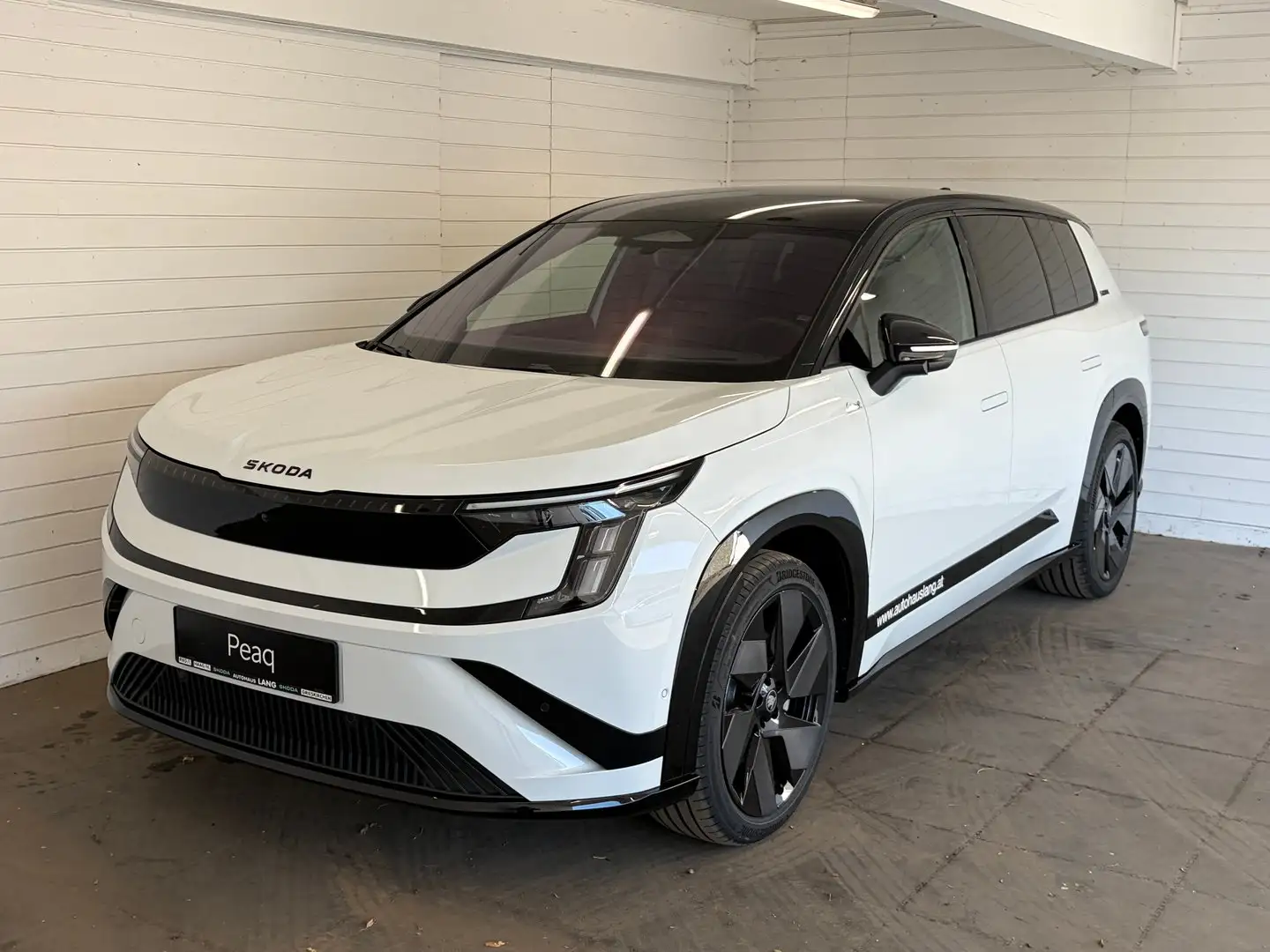 Skoda Peaq Sportline 90x Weiß - 1