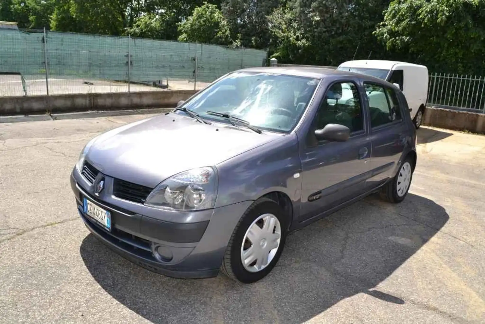 Renault Clio 1.2 Storia 5 porte GPL Grigio - 1