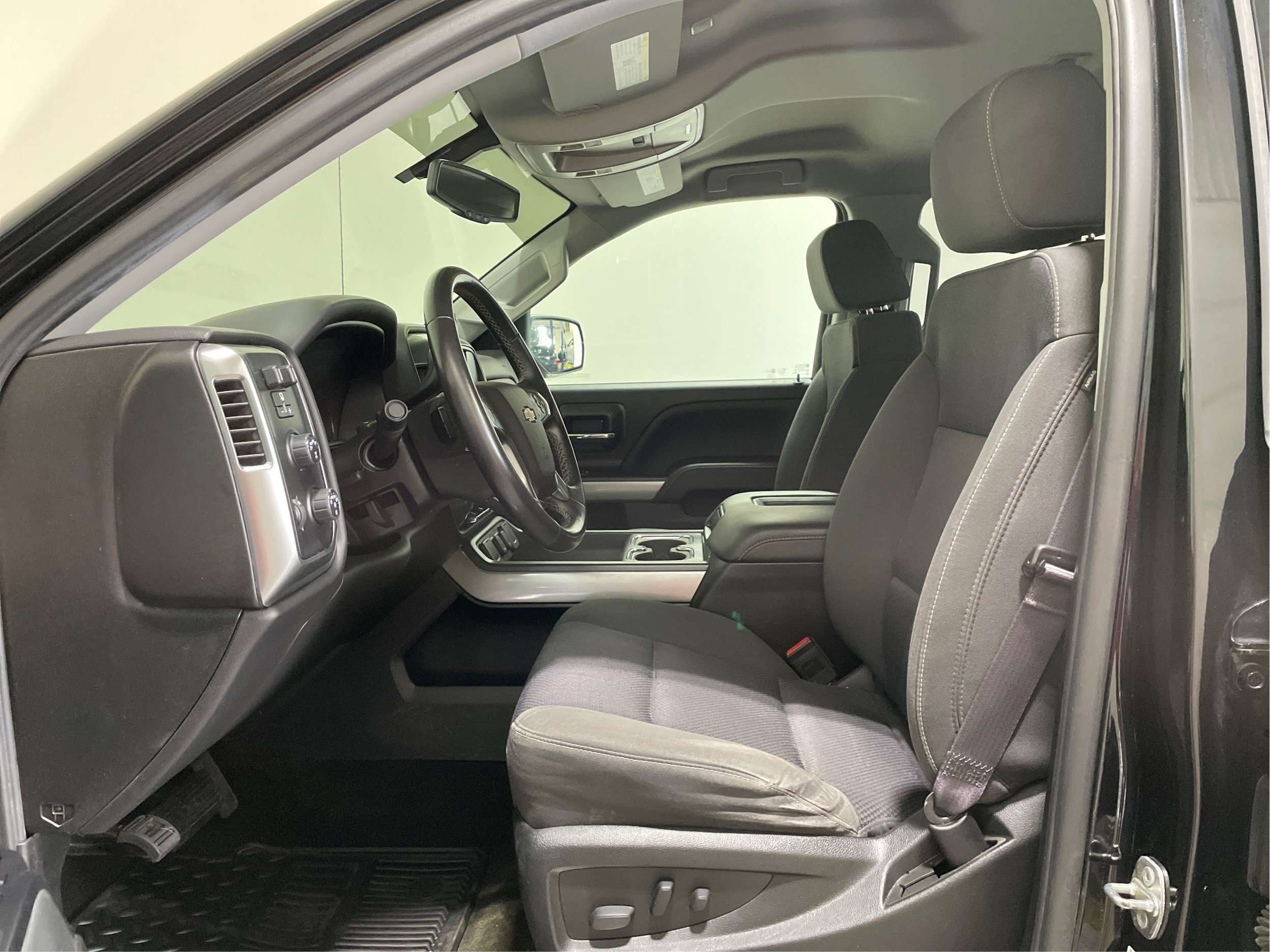 2017 Chevrolet Silverado 1500 4WD Double Cab 143.5  LT w-2LT — снимка 1