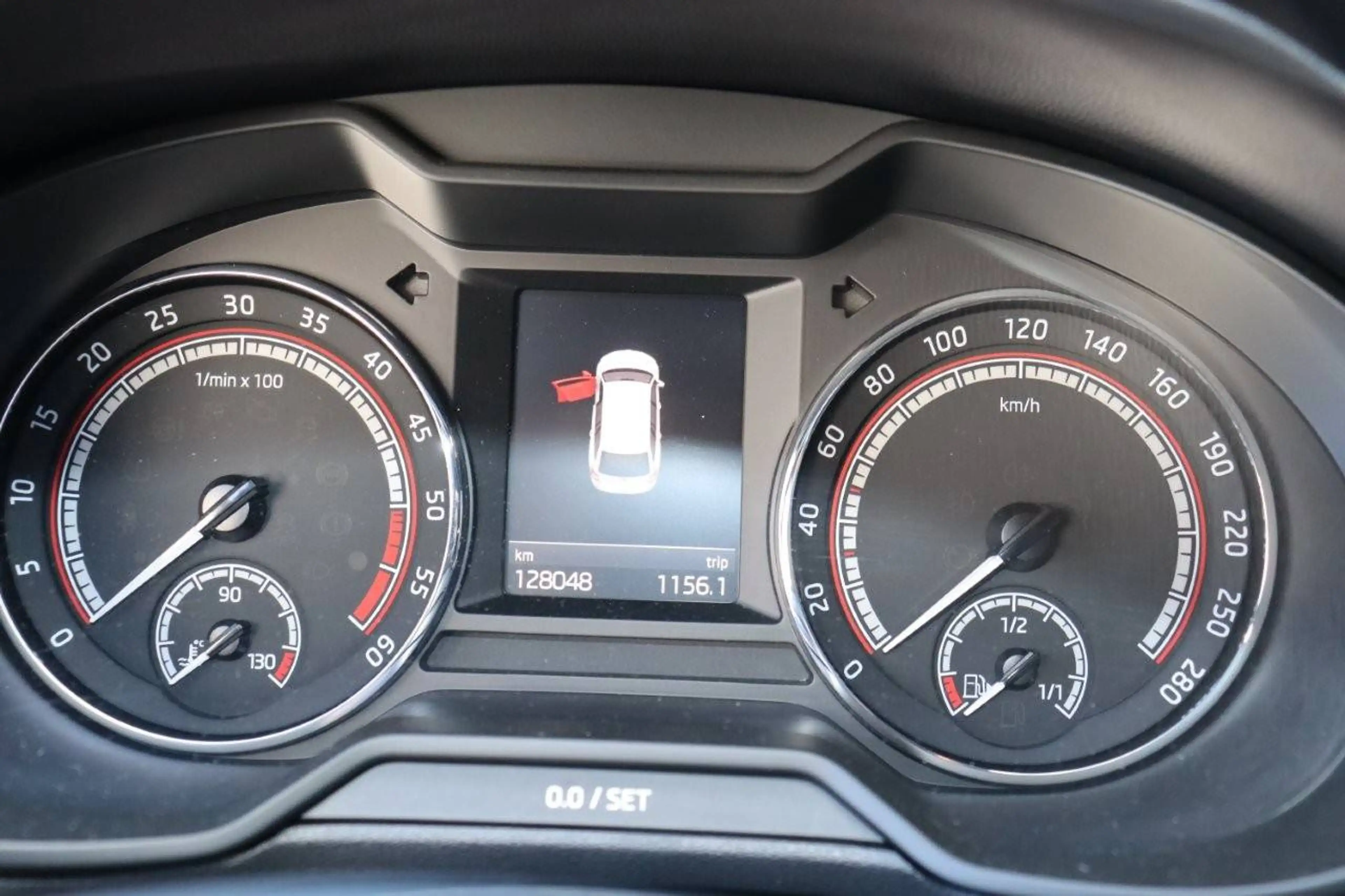 Skoda Octavia RS 4x4 — photo 12
