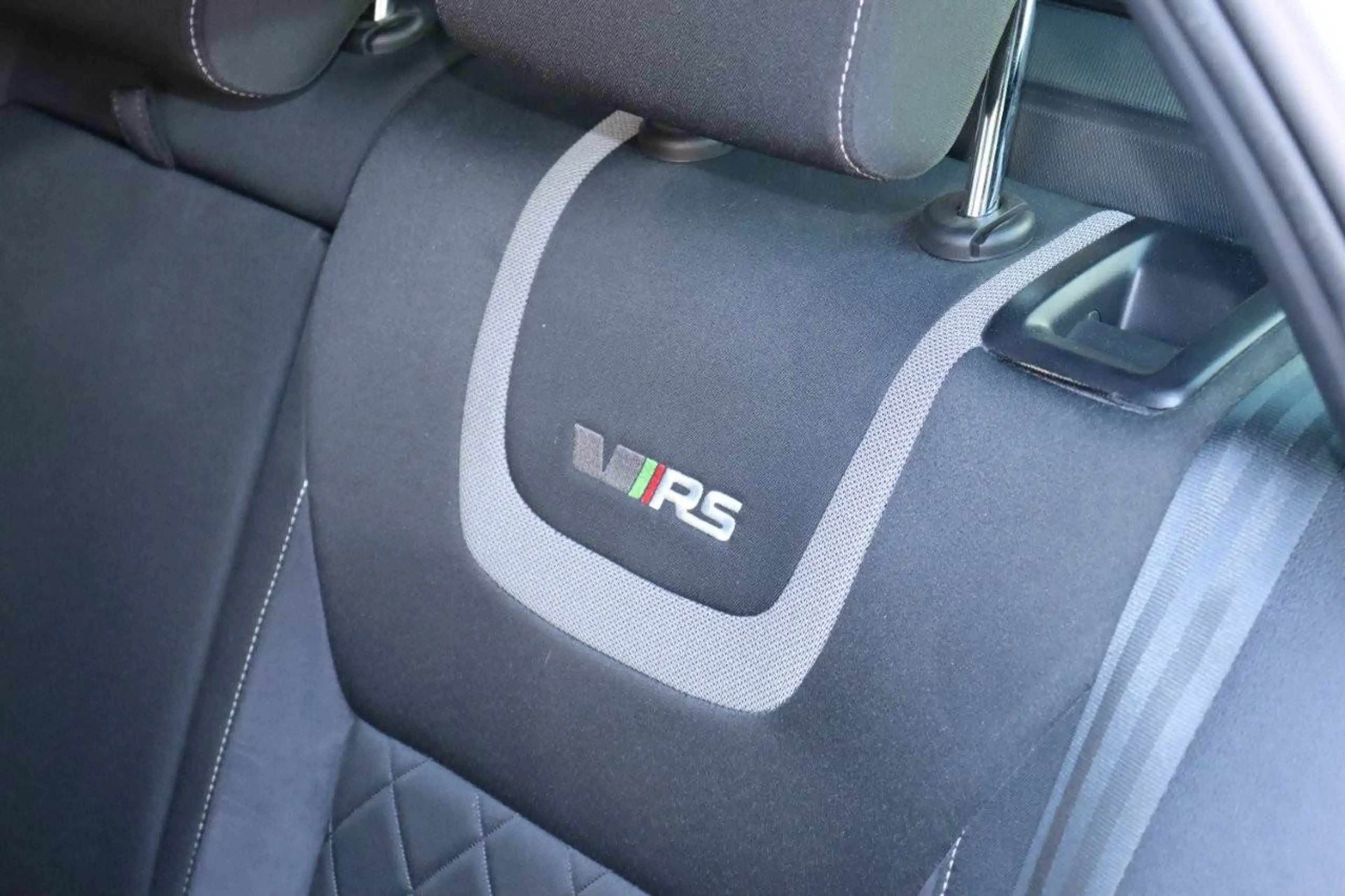 Skoda Octavia RS 4x4 — photo 9