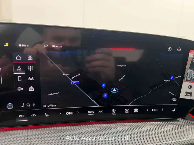 Audi Q5 view 11