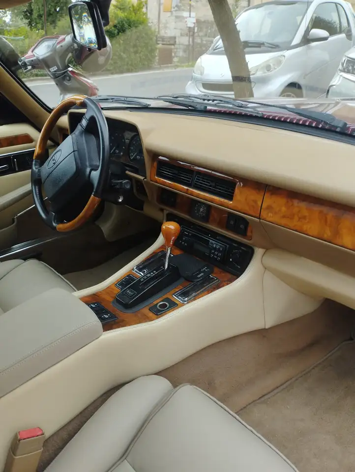 Jaguar XJ40 Cabrio, foto 3
