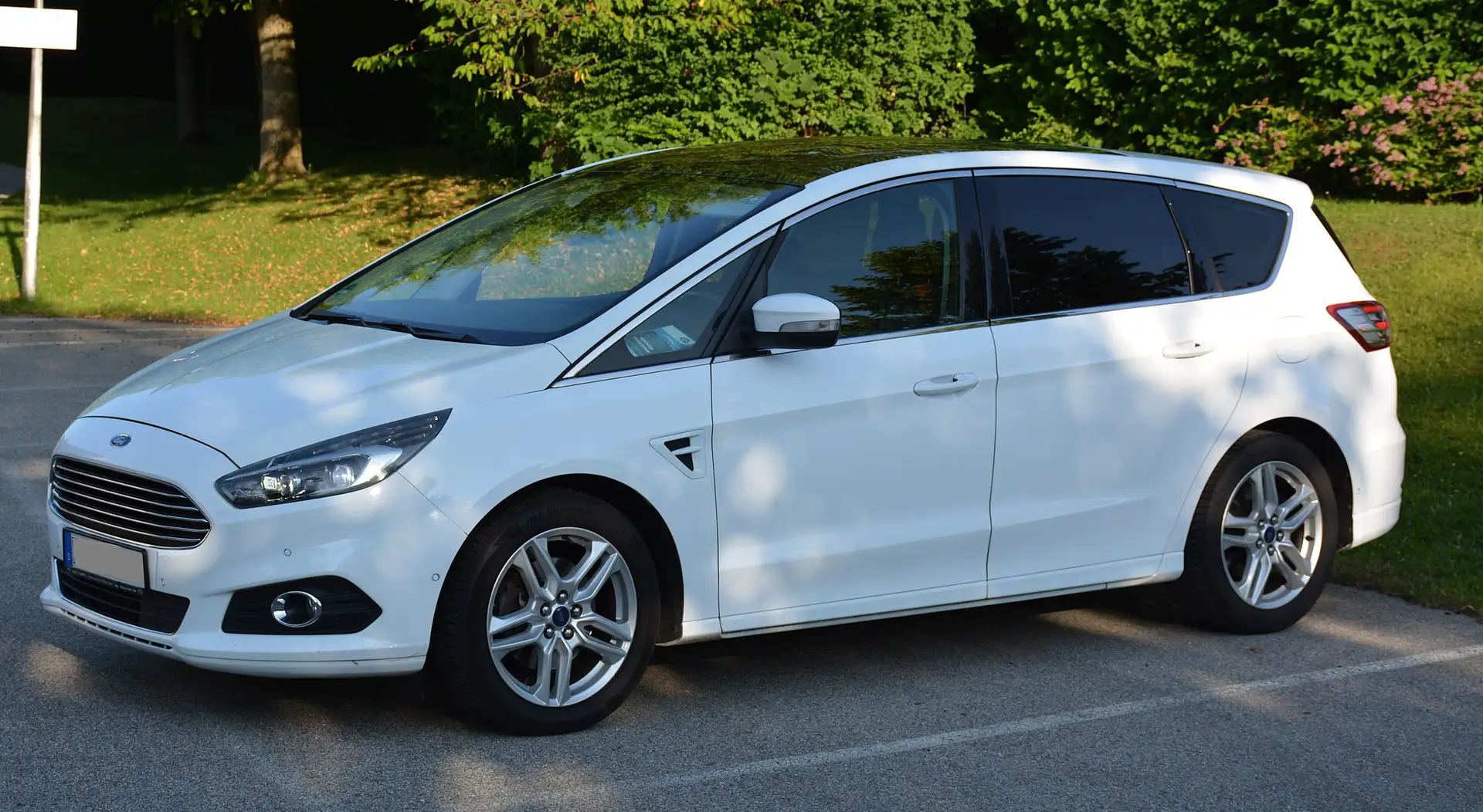 Ford S-Max 7Sitzer, Aut., Panorama, Scheckheftgepflegt, Navi Biały - 1