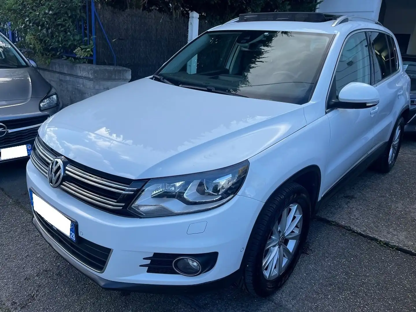 Volkswagen Tiguan 2.0 TDI 140 Sportline 4Motion Alb - 1