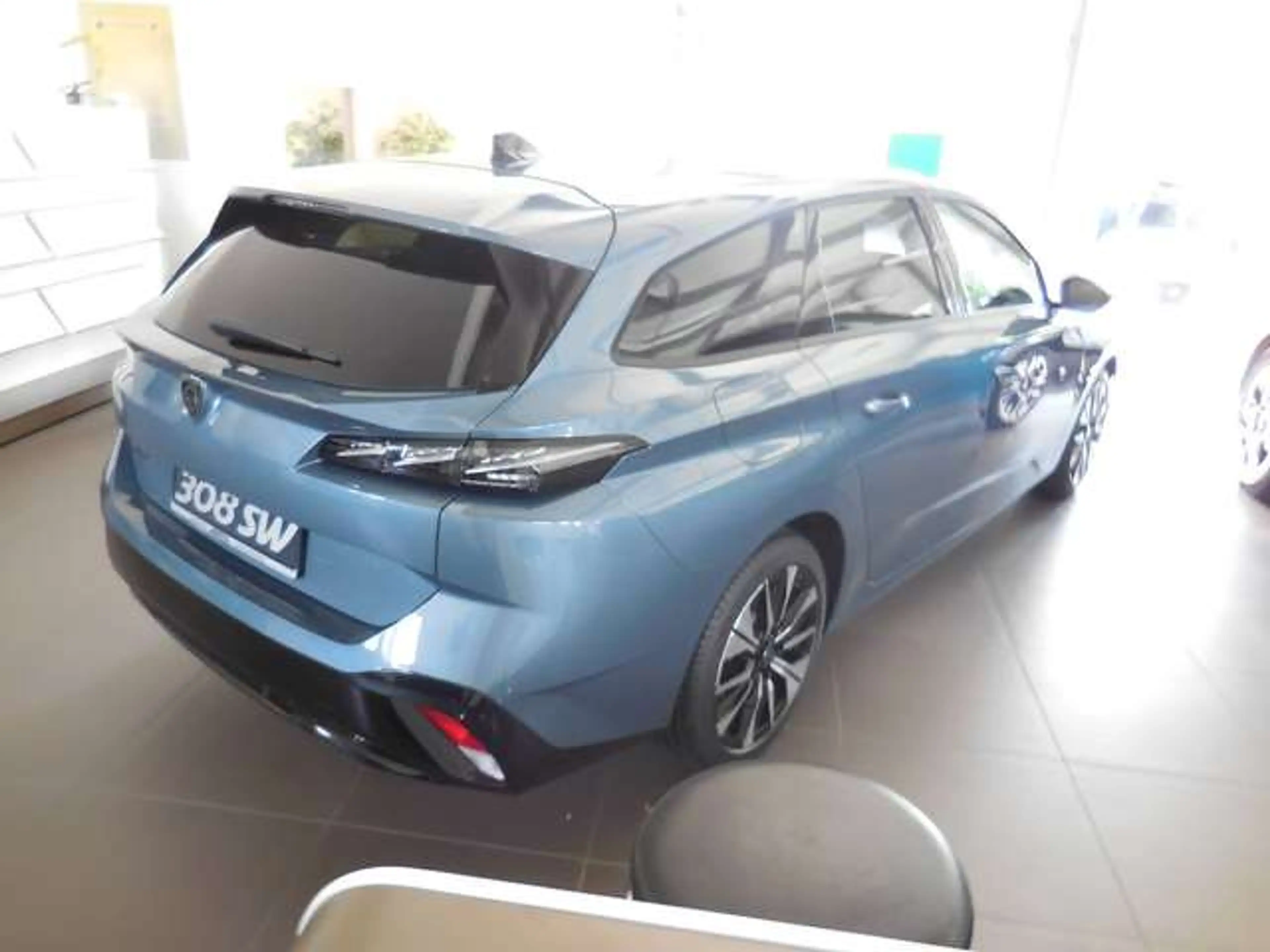 Peugeot 308 SW Allure BlueHDi 130*360° Kamera-NAVI-Sitzheizung* — photo 2