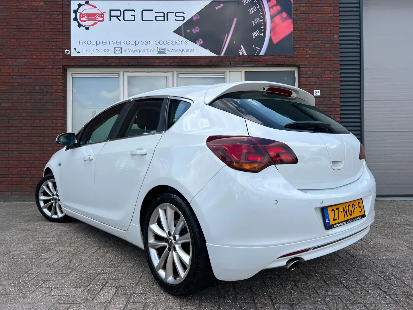 Opel Astra 1.4 Turbo Cosmo / Pano / Navi / Leder / Infinity / Wit - 2