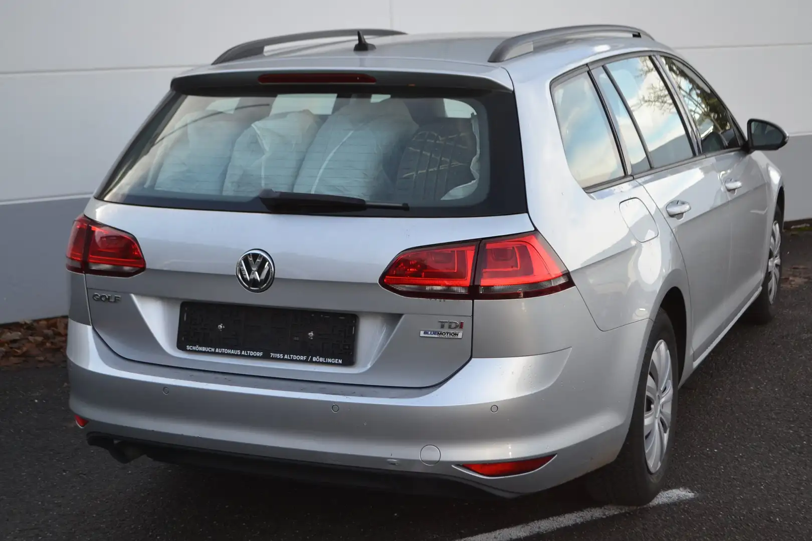 Volkswagen Golf Variant Golf 1.6 TDI BlueMotion Comfortline Variant*NAVI Silber - 2